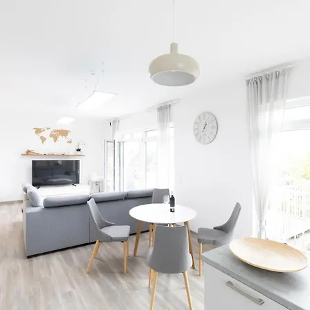 Moderne 2 Zimmer Ferienwohnung Mit Dachterrasse - 95Qm Bremerhaven Exterior photo