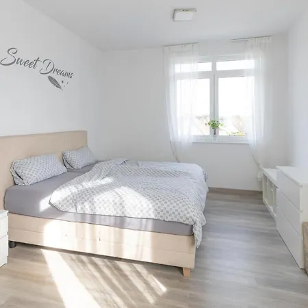 Moderne 2 Zimmer Ferienwohnung Mit Dachterrasse - 95Qm Bremerhaven Exterior photo